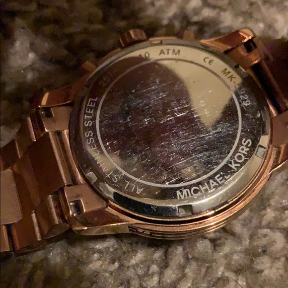 Michael Kors Chronograph Watch - Picture 7 of 7